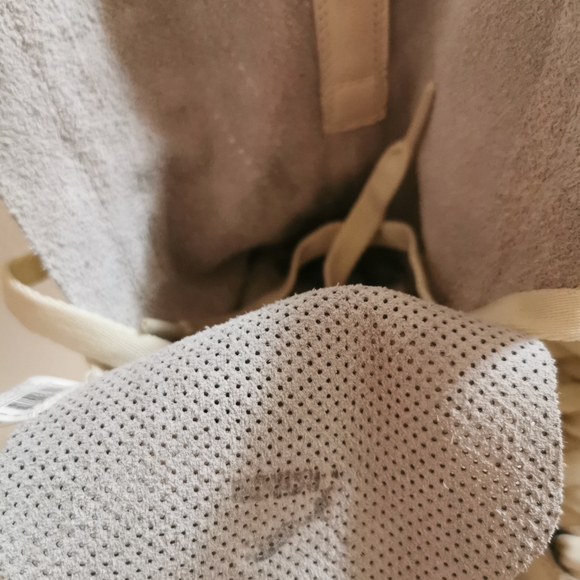 Puma hightops, Size 7.5 - Picture 7 of 16